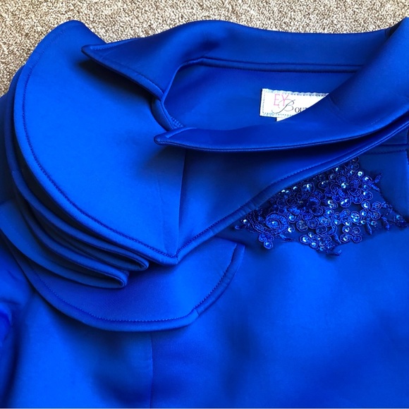 UNIQUE TOP - Picture 2 of 5